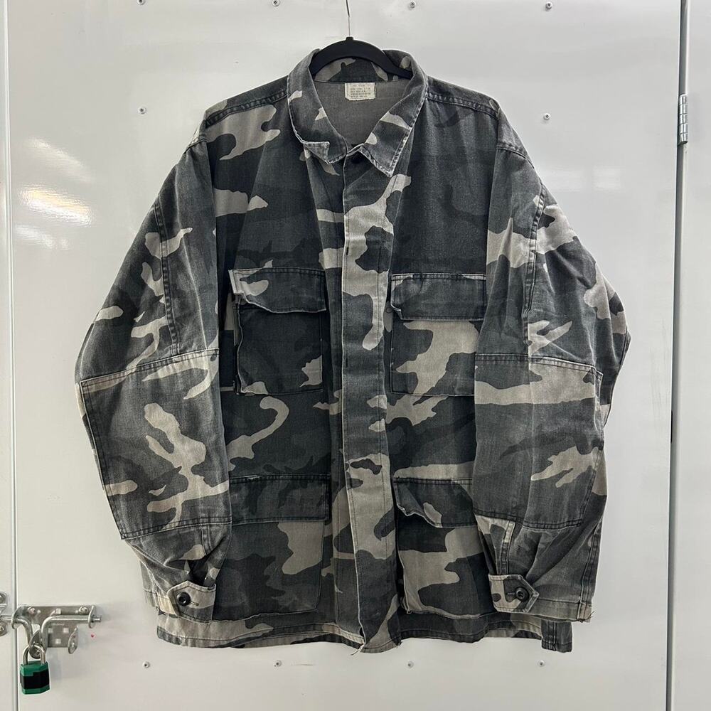 VTG Black/Grey camo Shirt